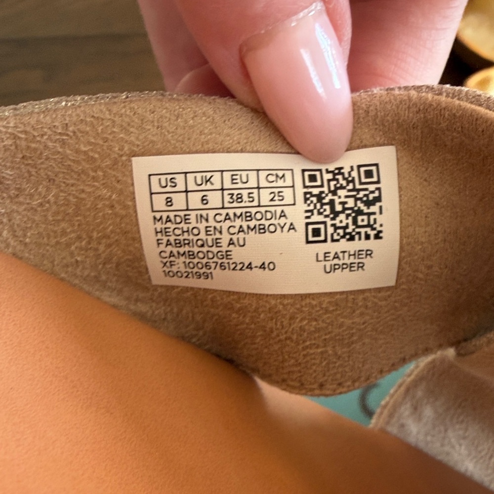 TOMS Women's Beige w/ Silver Cross Strap Sandals - Picture 6 of 8